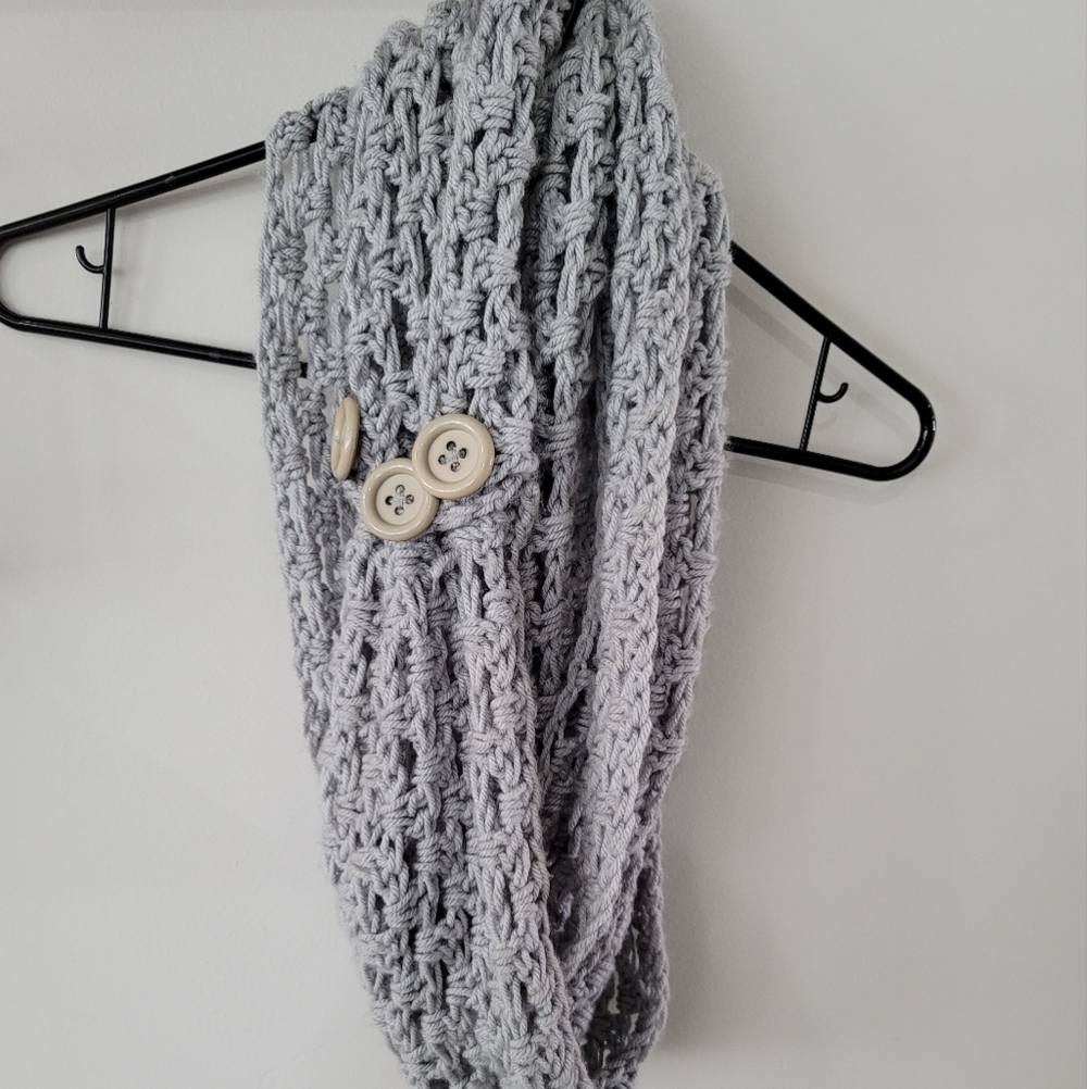 Handmade Knitted Light Gray Scarf​​